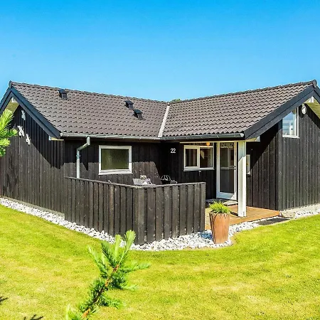 Three-bedroom In 5 Feriehus *