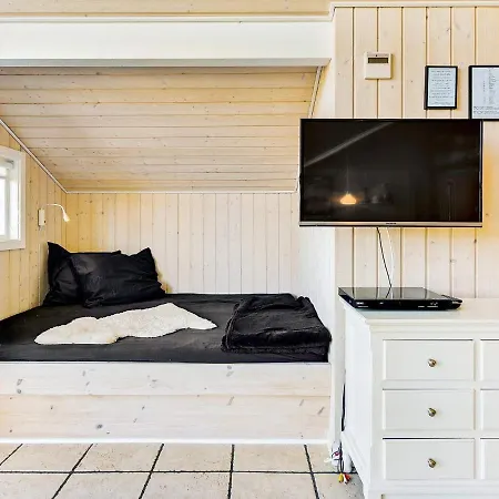 Feriehus Three-bedroom In 5 Nordborg