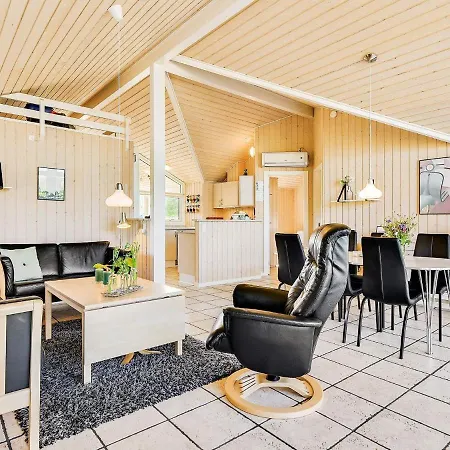 別荘 Three-bedroom In 5