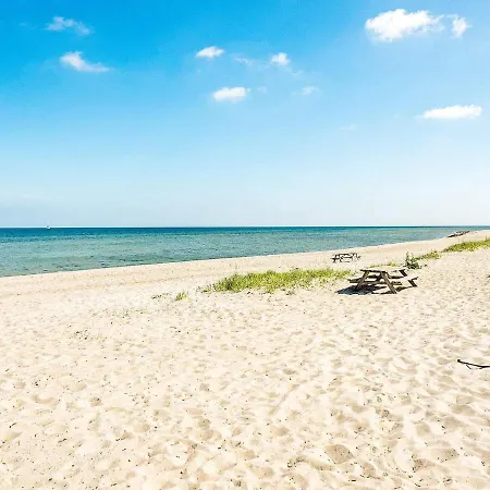 Three-bedroom Holiday In 5 Nordborg