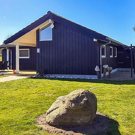 Three-bedroom Holiday In 5 * Nordborg